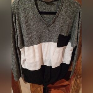 Women's Gray and Black V-Neck Sweater